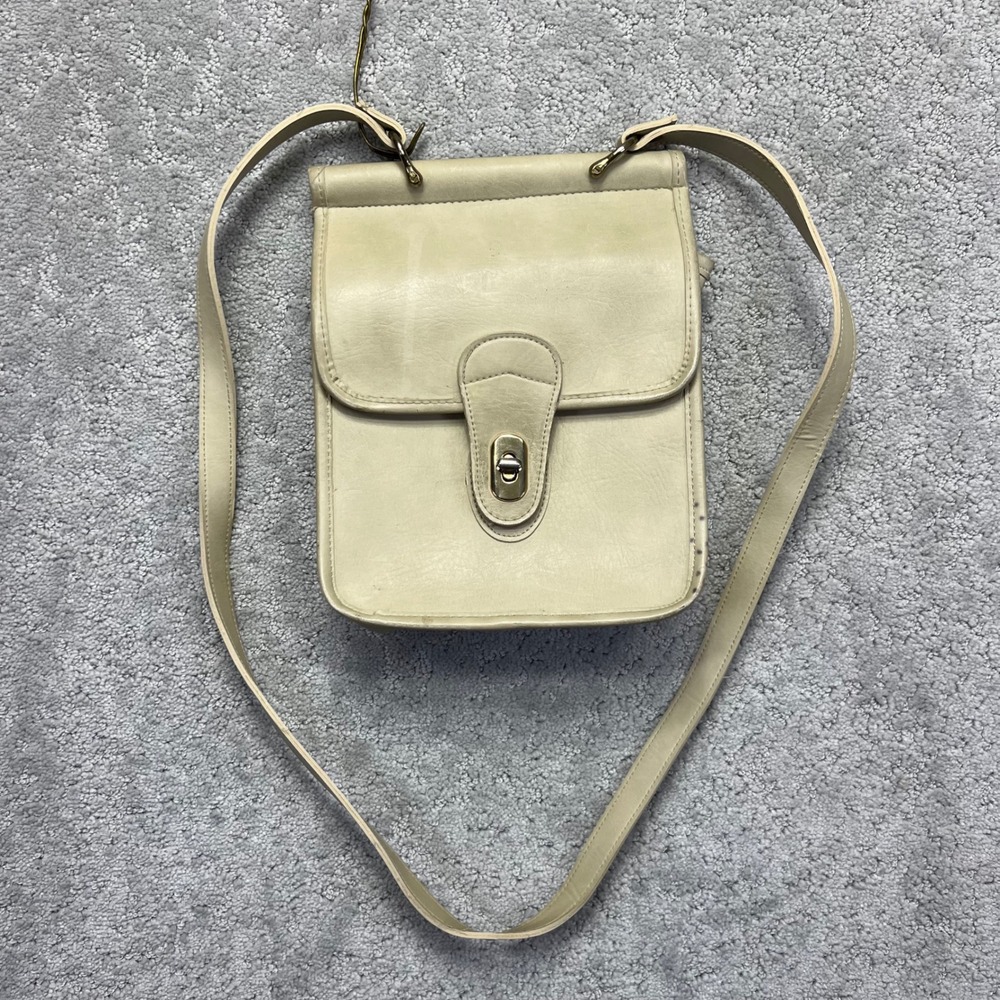 Vintage Genuine Leather Crossbody Bag Turnlock Neutral Minimalist Hunt Club‎ Y2k